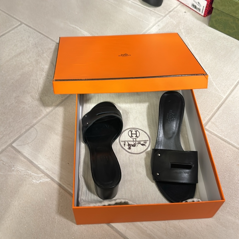 🌺🌸HERMÈS Sandals🌸🌺 - Picture 12 of 13